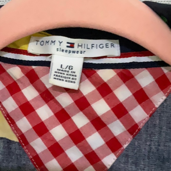 Classic Tommy Hilfiger sleepshirt. Lemons - Picture 3 of 3